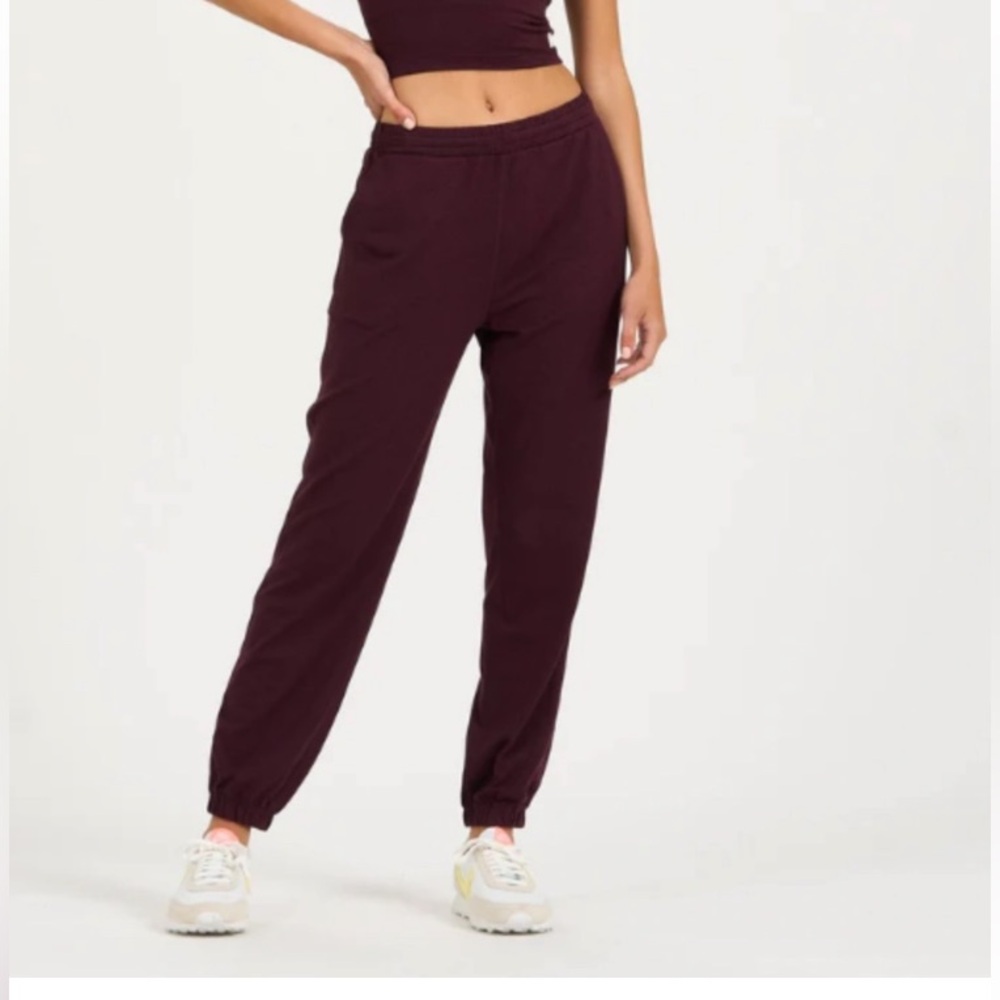 Vuori Boyfriend Sweatpants Jogger Burgundy‎ Large